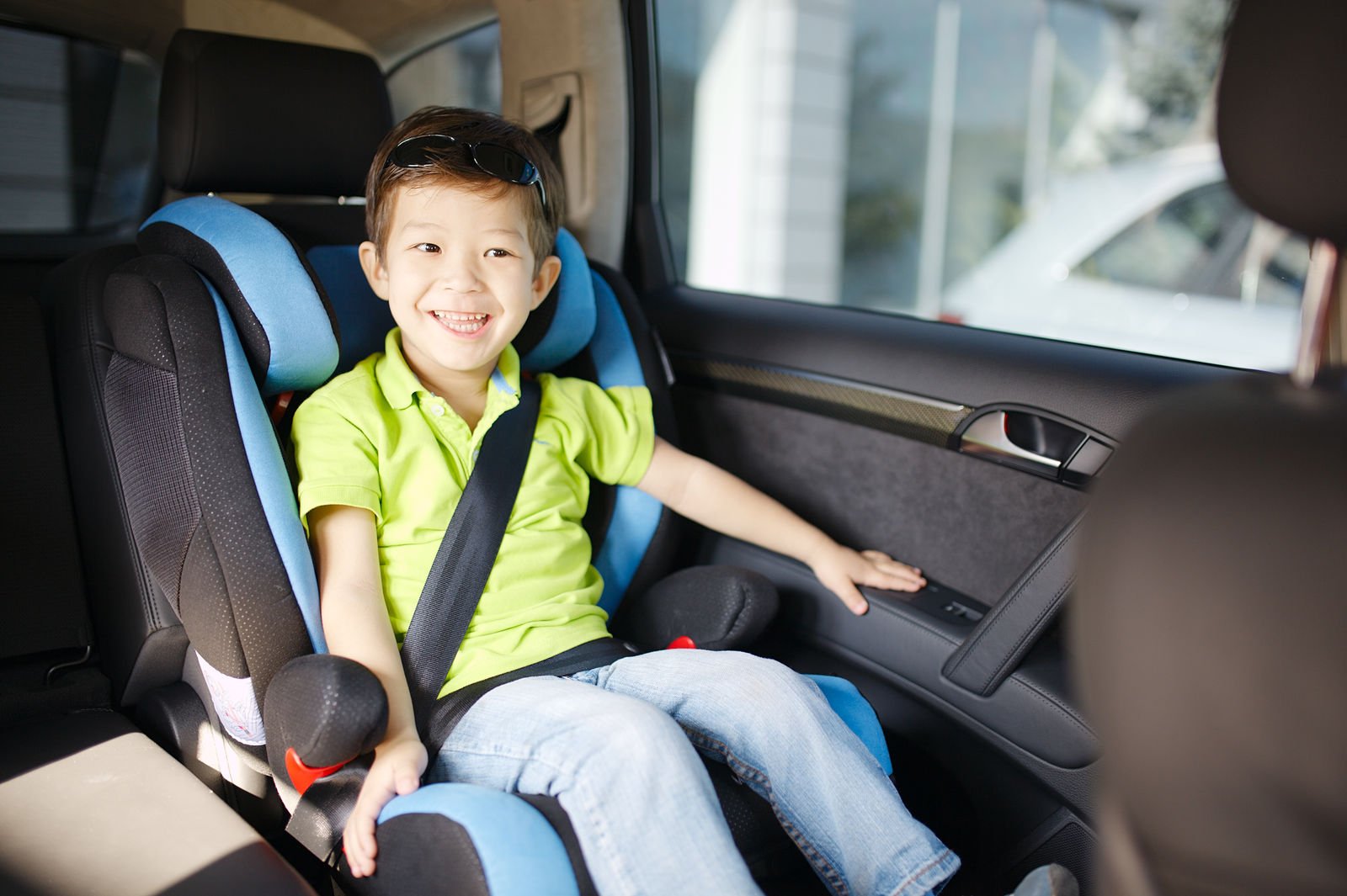 What are the car seat laws in Delaware?