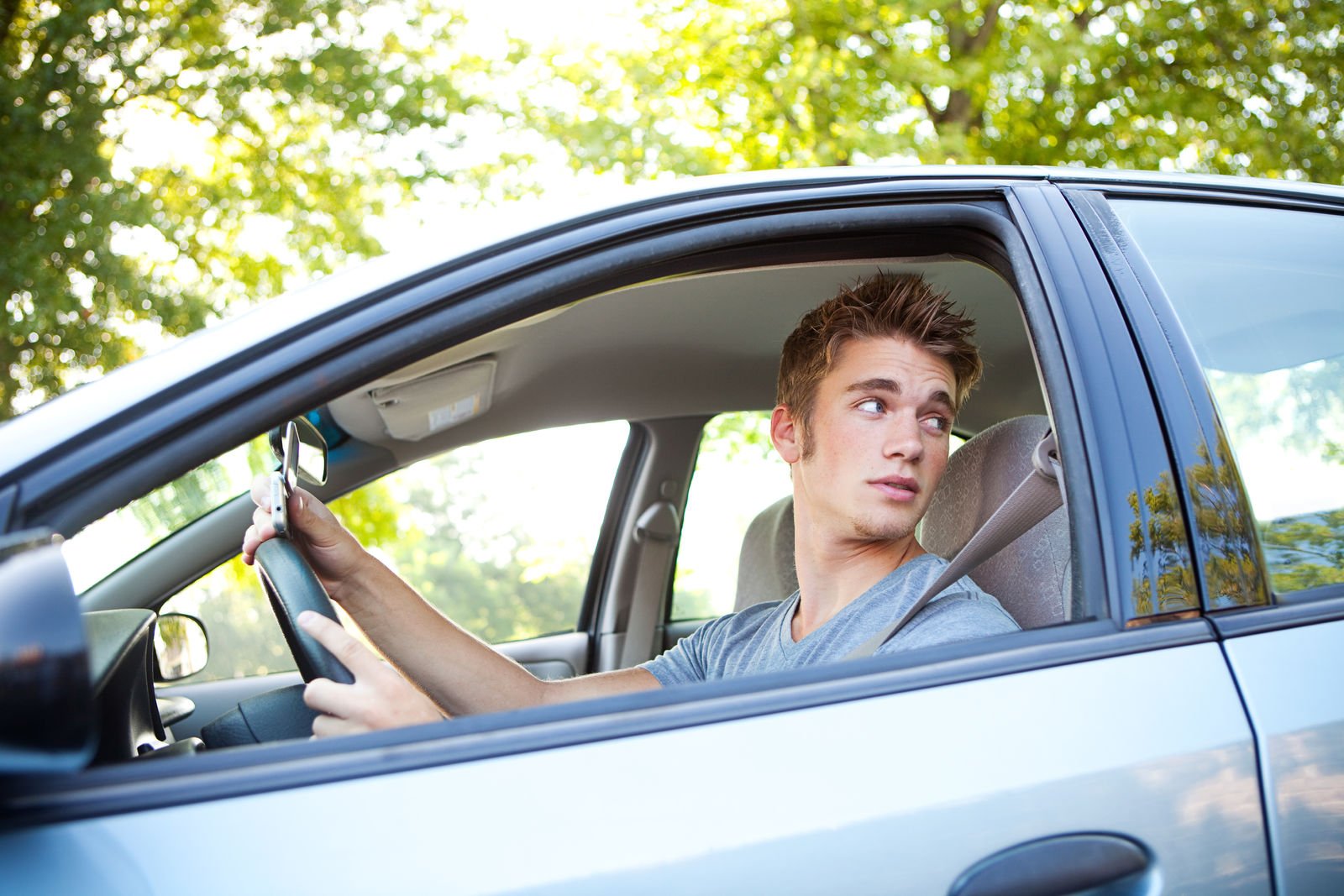 Find Cheap Rates for Teens Buying Auto Insurance