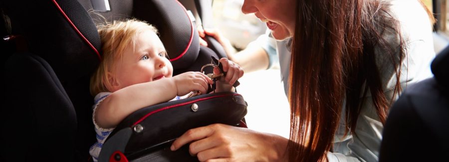 child-car-seat_74808406-1600x1600